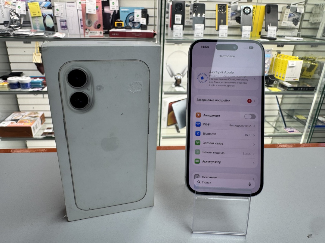 Смартфон Apple Iphone 16 128Gb