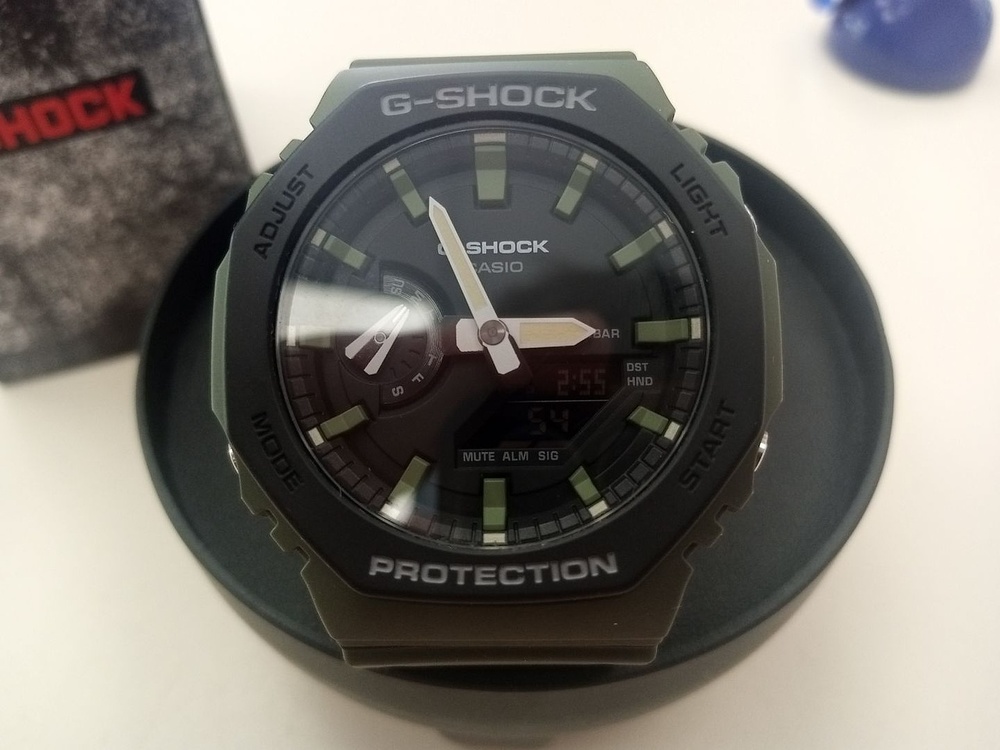 Часы наручные G-SHOCK GA-2110SU