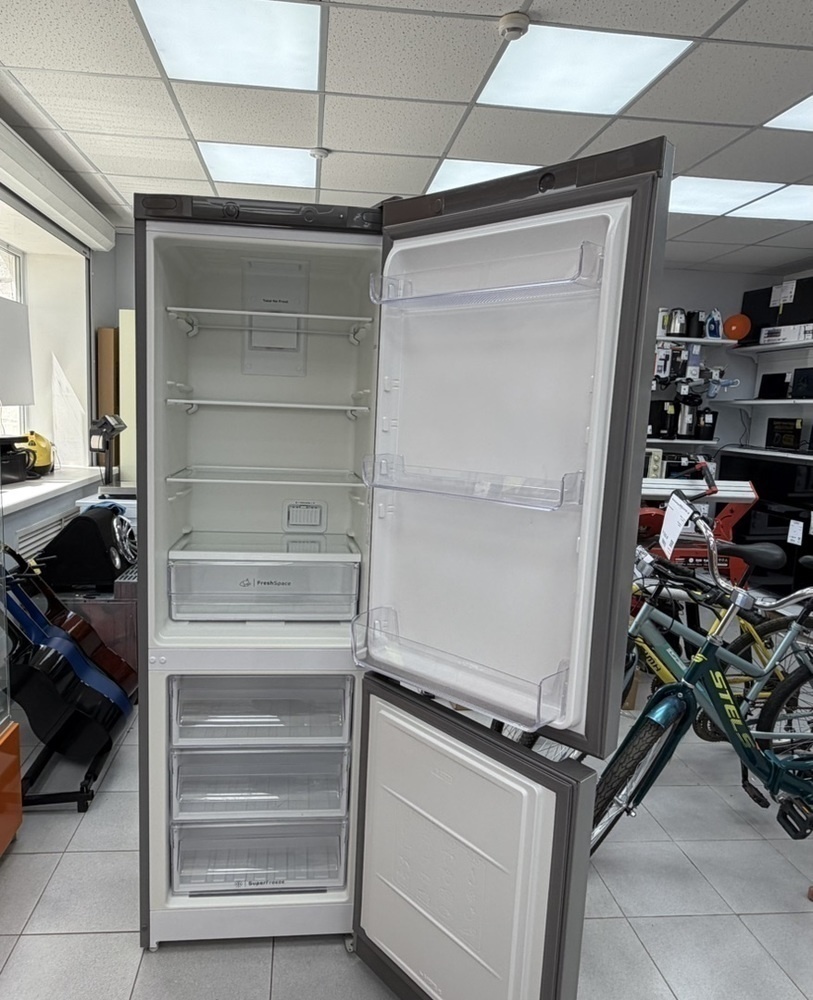 Холодильник Indesit ITS 4180W