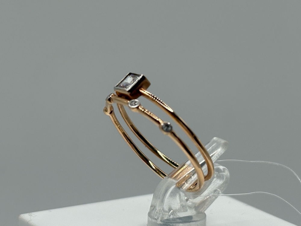 КОЛЬЦО С КАМНЯМИ (Au 585)