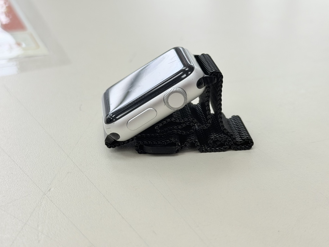Смарт-часы Apple Watch Series 3 38 мм