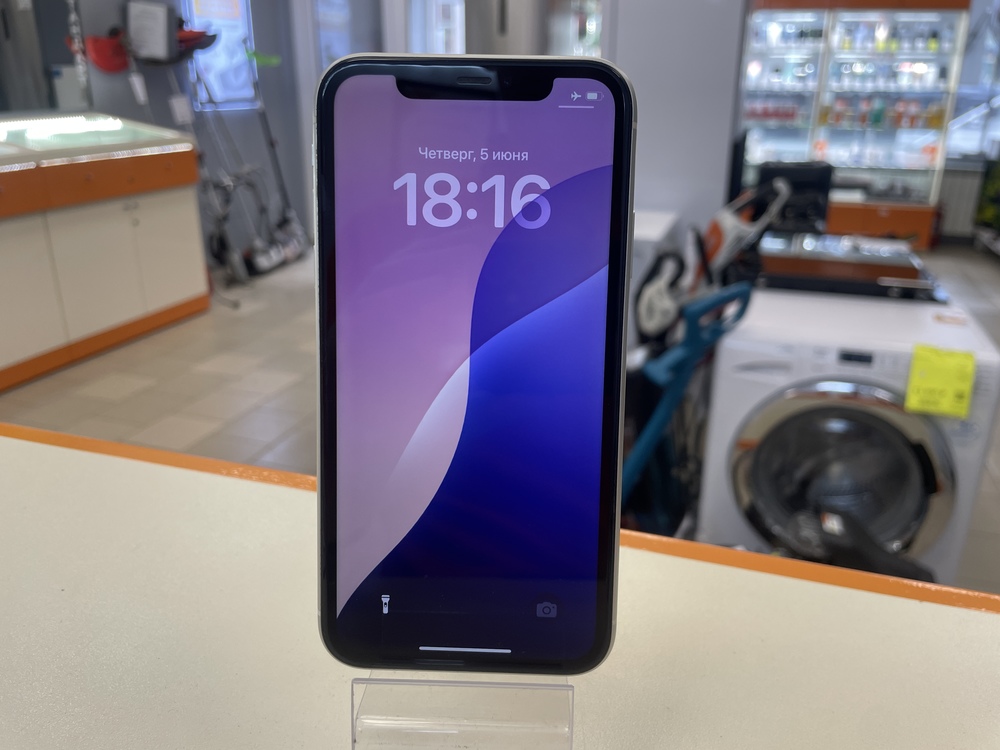 Смартфон Apple iPhone 11 128Gb