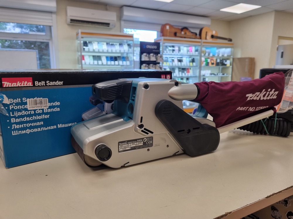 Шлифовальная машина Makita 9404