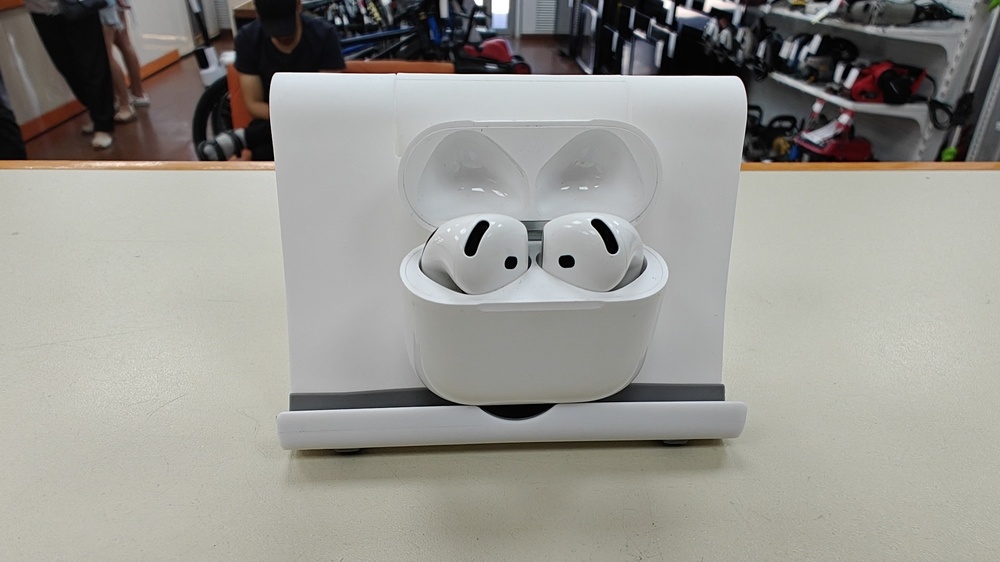 Наушники беспроводные Apple AirPods 4 Без ANC