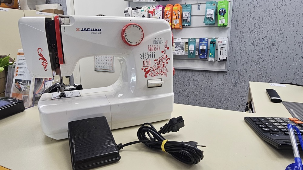 Швейная машина Jaguar 562