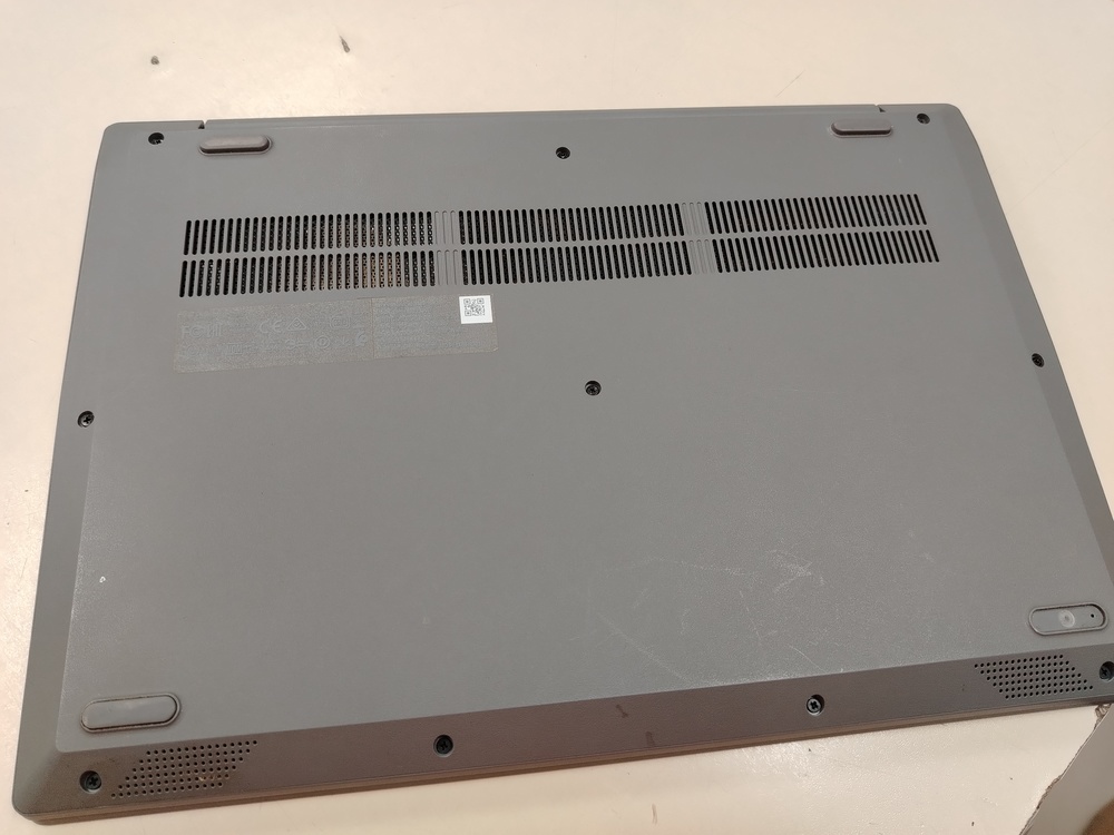 Ноутбук Lenovo Lenovo ideapad S145-15ikb; Core i3-8130U, Intel UHD Graphics 620, 4 Гб, Нет, 120 Гб