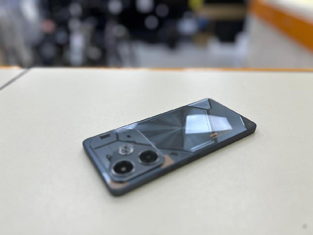 Смартфон Tecno Pova 6 Pro 12/256