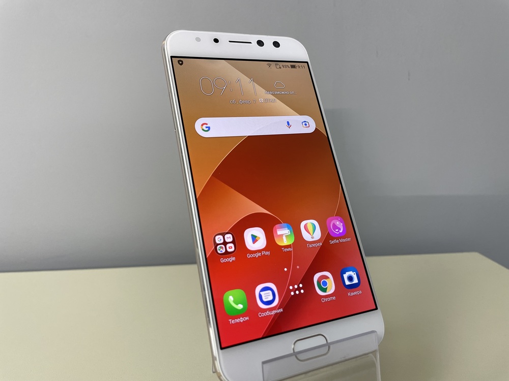 Смартфон Asus ZE552KL