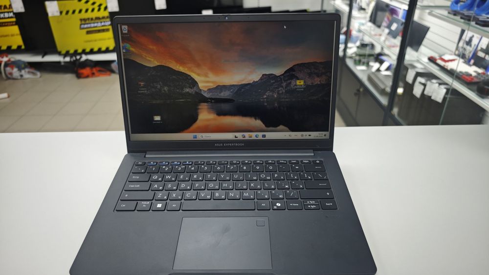 Ноутбук ASUS; Ryzen 5 7535H, AMD Radeon (TM) Graphics, 16 Гб, 512 GB, Нет