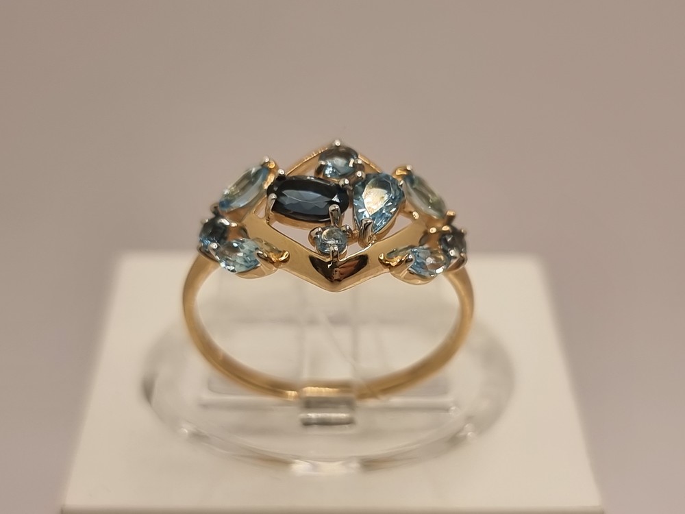 КОЛЬЦО С КАМНЯМИ (Au 585)