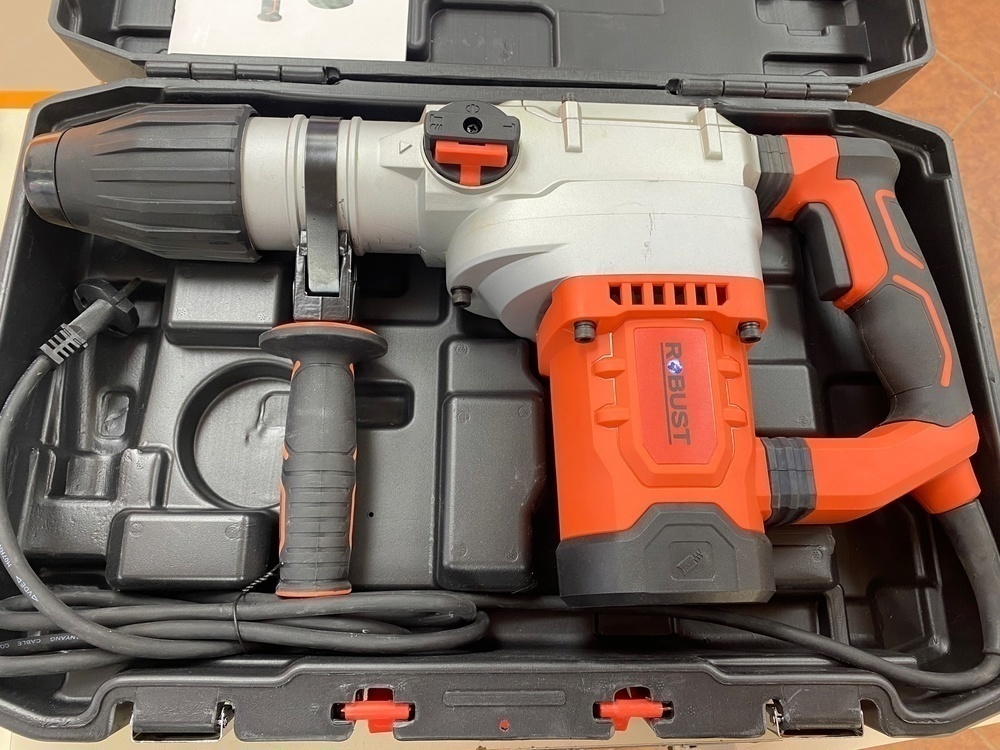 Перфоратор Robust RB30240