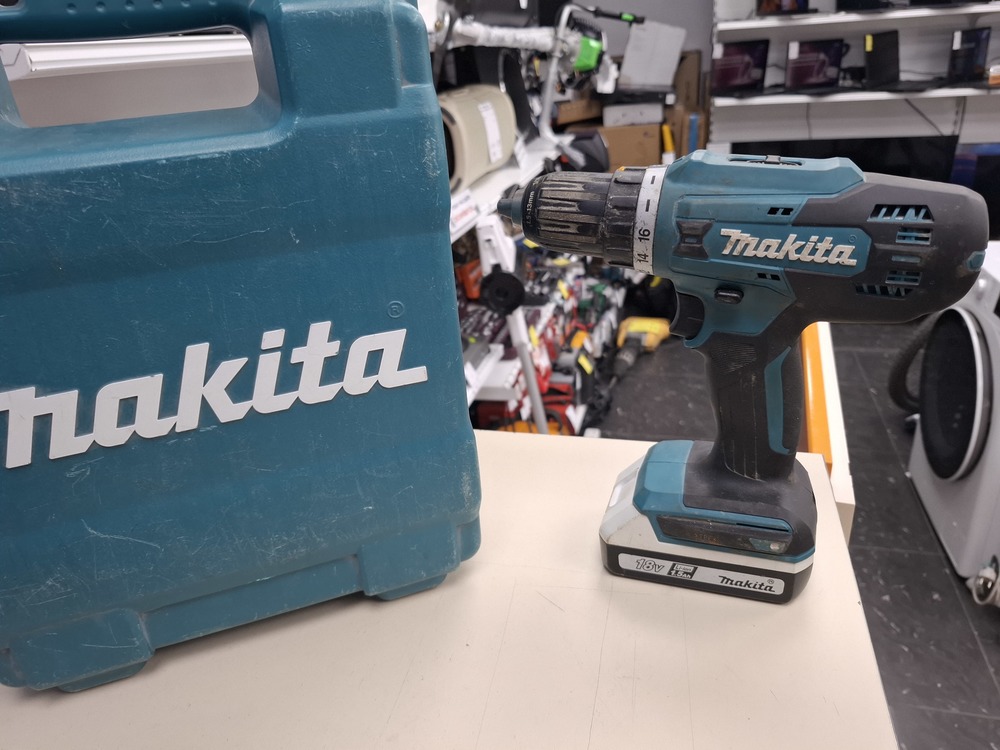 Шуруповерт Makita DF488DWE