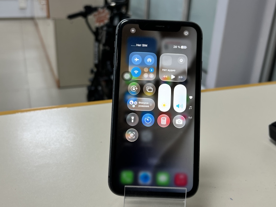 Смартфон Apple iPhone 11 64Gb