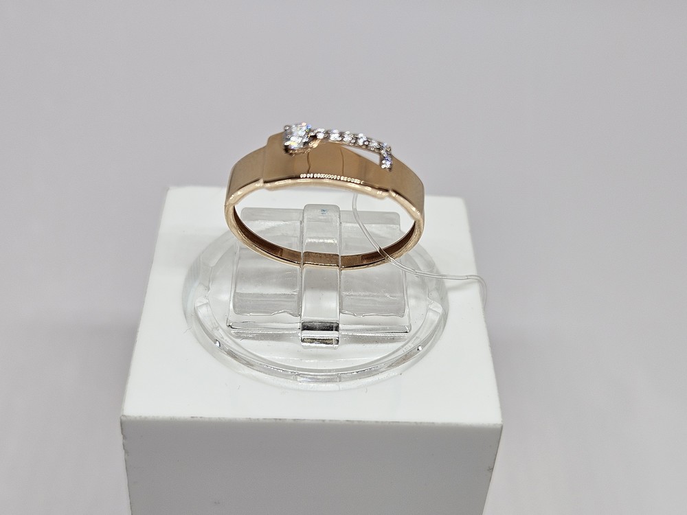 КОЛЬЦО С КАМНЯМИ (Au 585)