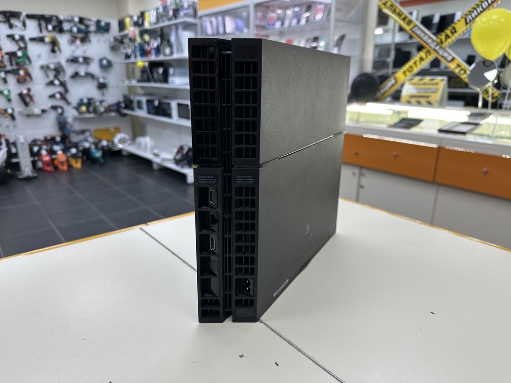 Игровая приставка PlayStation 4 FAT 1Tb