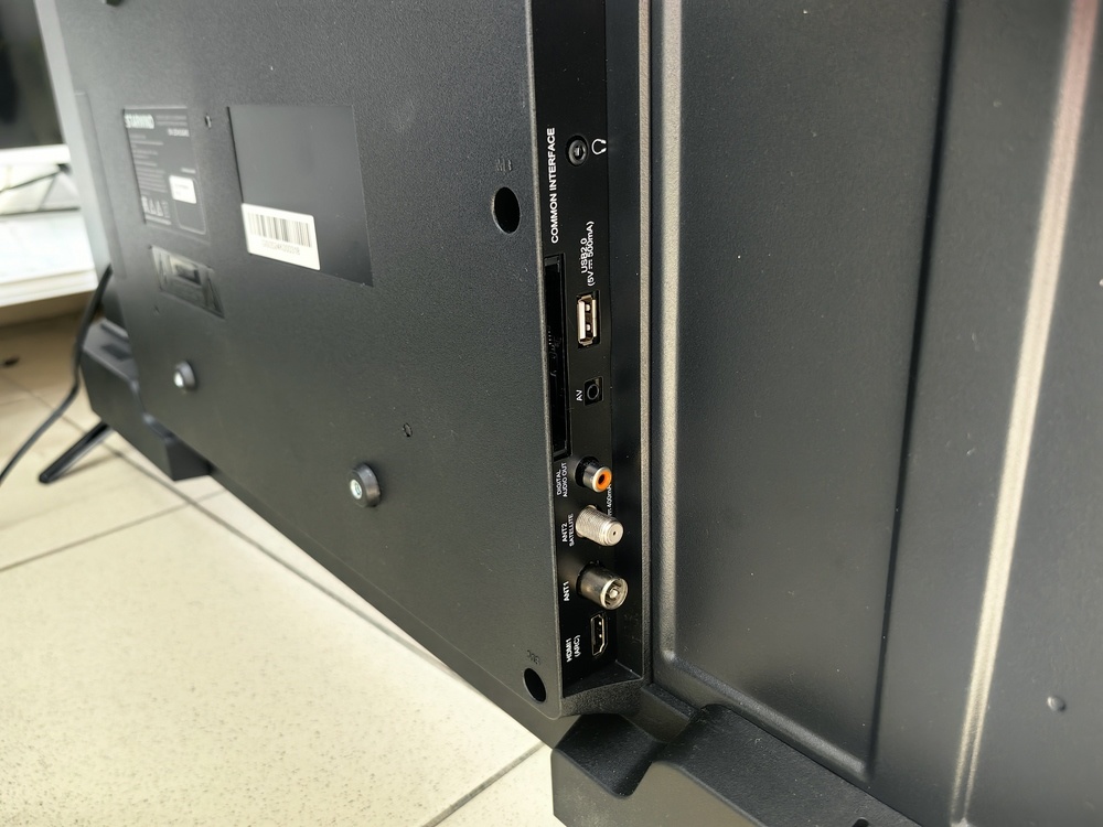 LED Телевизор Starwind SW-LED43UG405