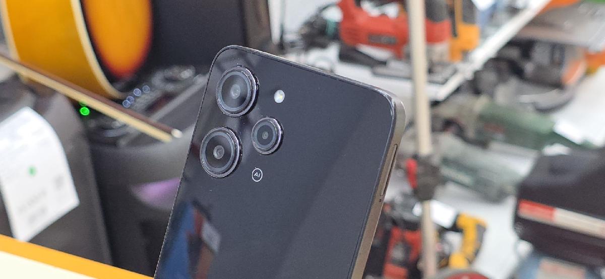 Смартфон Xiaomi Redmi 12 4/128