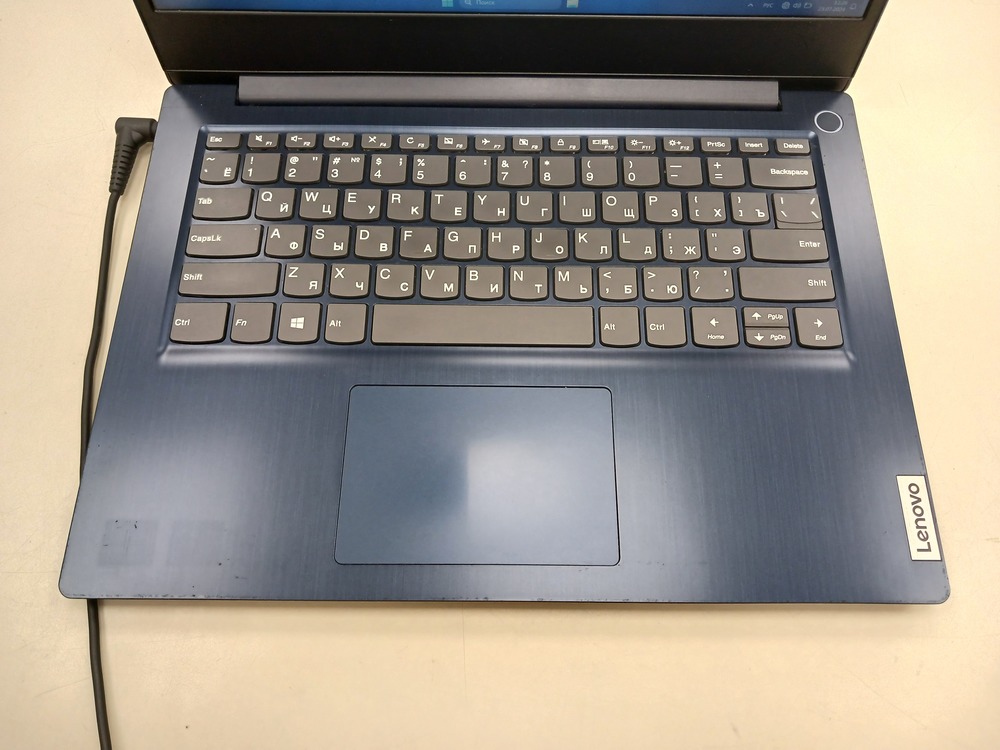 Ноутбук Lenovo; Ryzen 5 3500U, HD Graphics, 8 Гб, 256 Гб, Нет