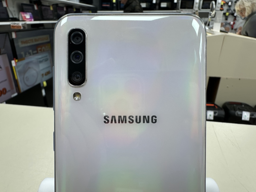 Смартфон Samsung Galaxy A50 4/64