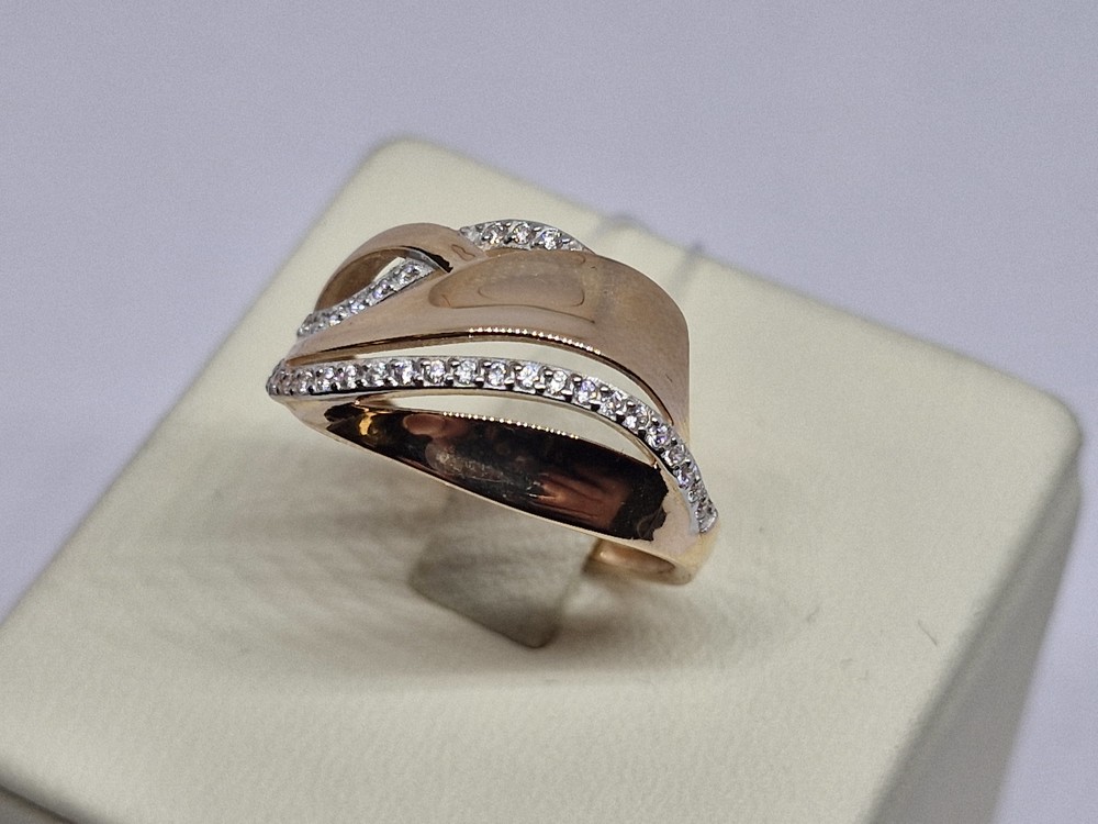 КОЛЬЦО С КАМНЯМИ (Au 585)