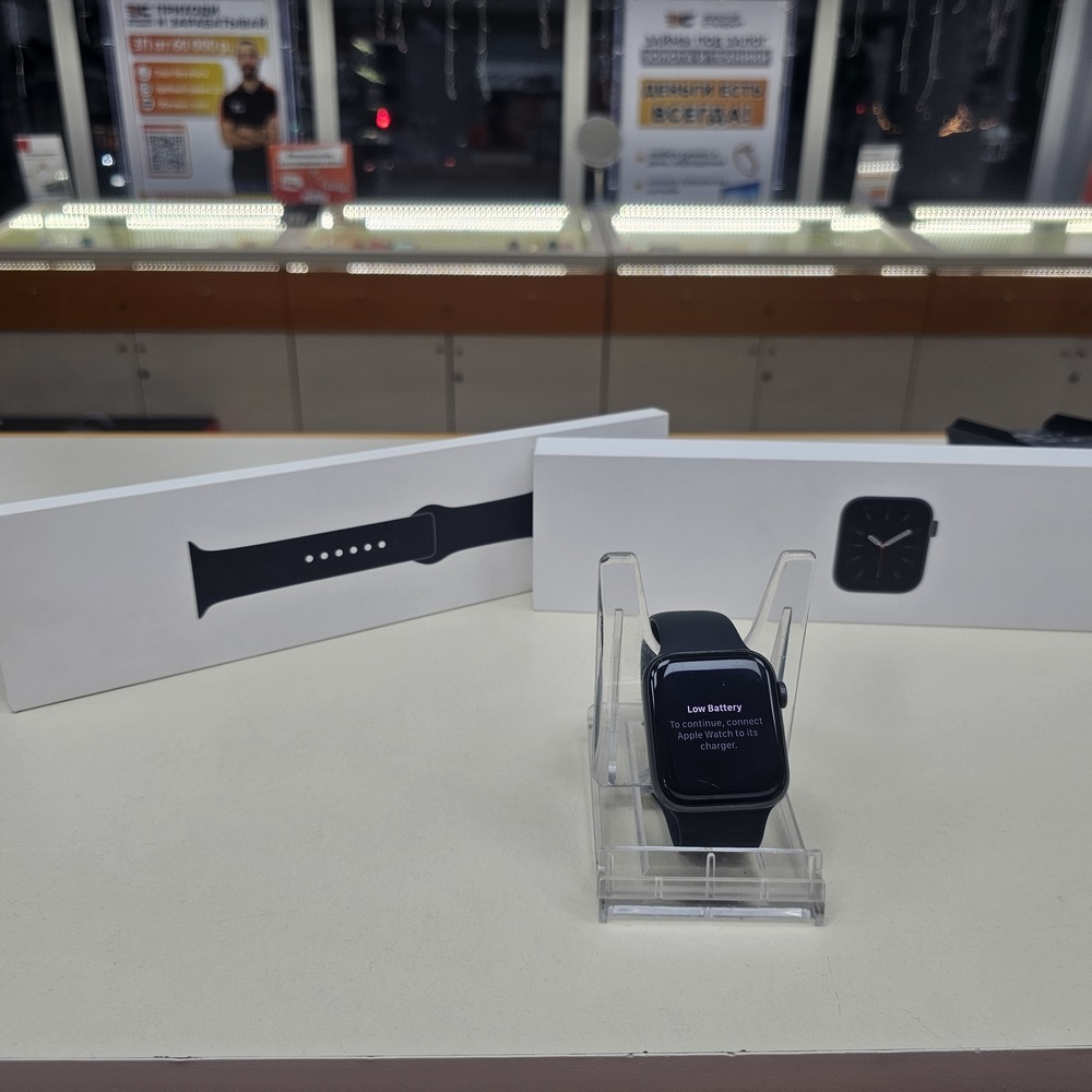 Смарт-часы Apple Watch Series 6 44 мм