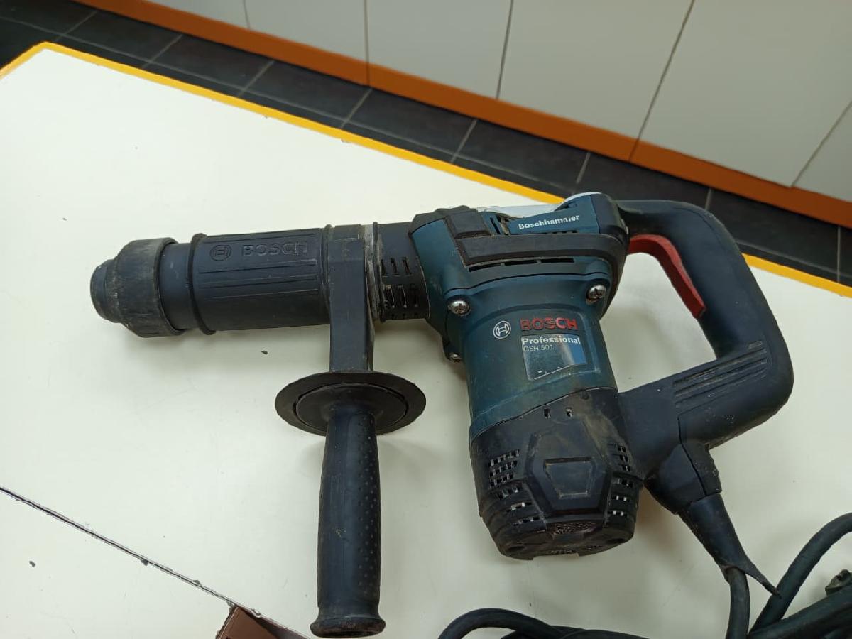Перфоратор Bosch GSH501