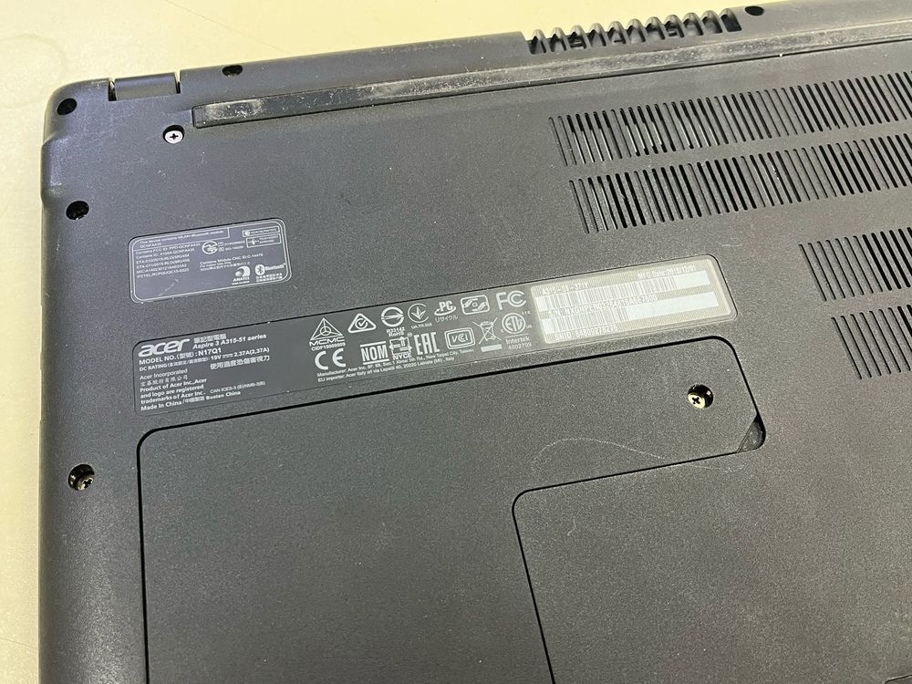 Ноутбук Acer; Core i3-7020U, Intel HD Graphics 620, 4 Гб, 120 Гб, Нет