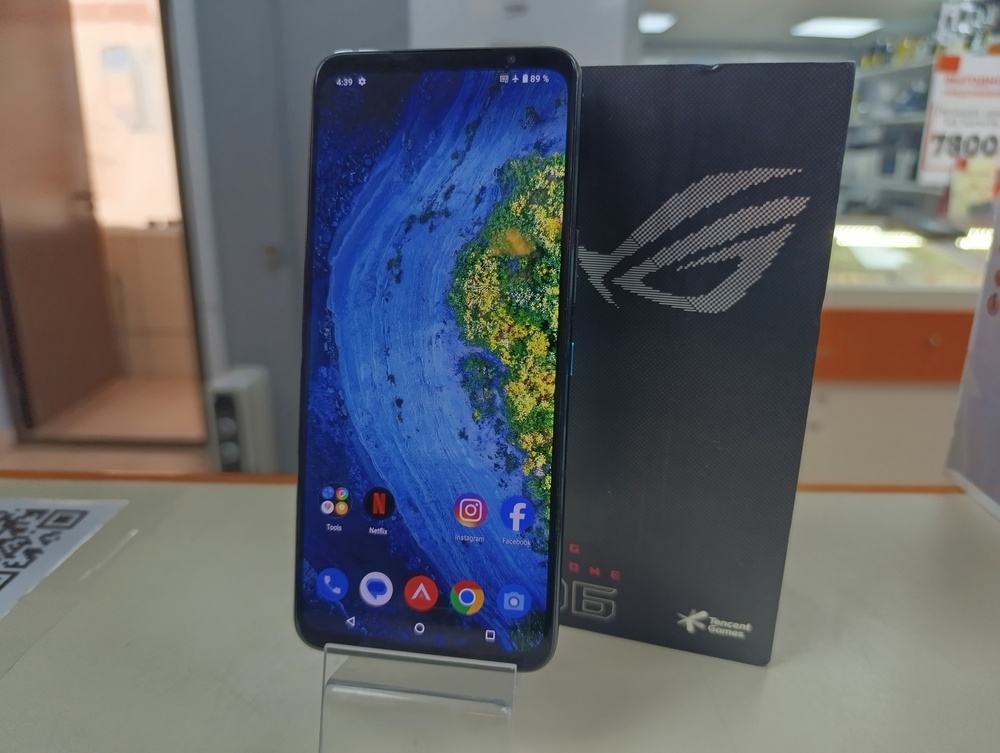 Смартфон Asus Rog Phone 6 16/512