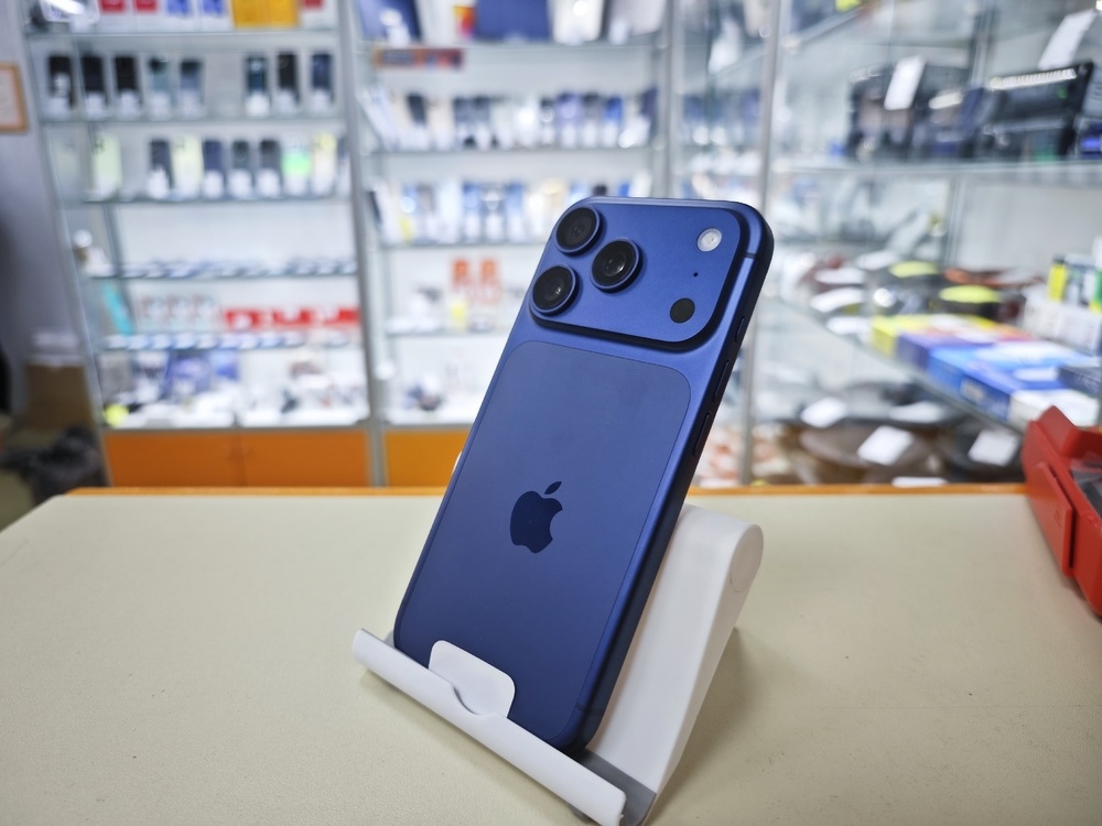 Смартфон Apple Iphone 17 Pro 256Gb eSim