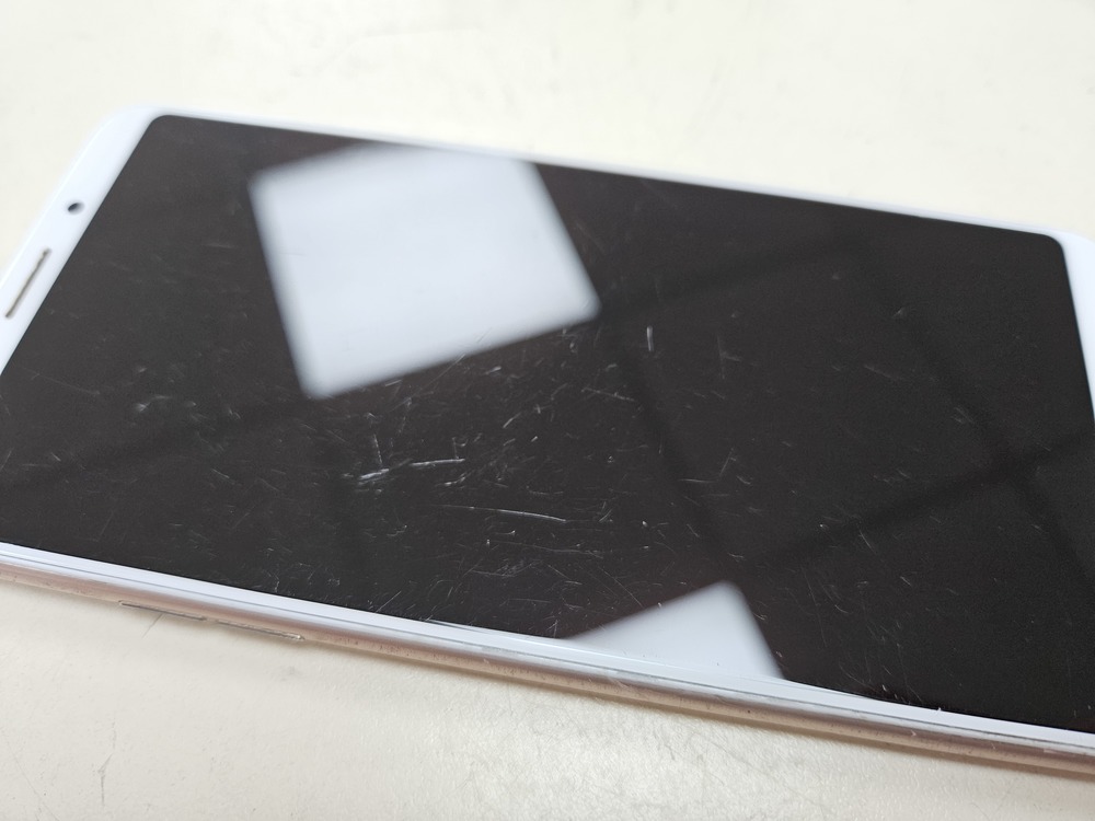 Смартфон Oppo F5 4/32