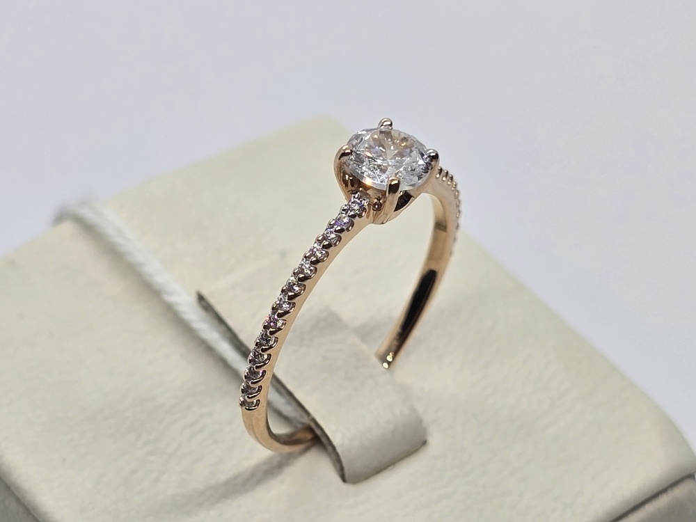 КОЛЬЦО С КАМНЯМИ (Au 585)