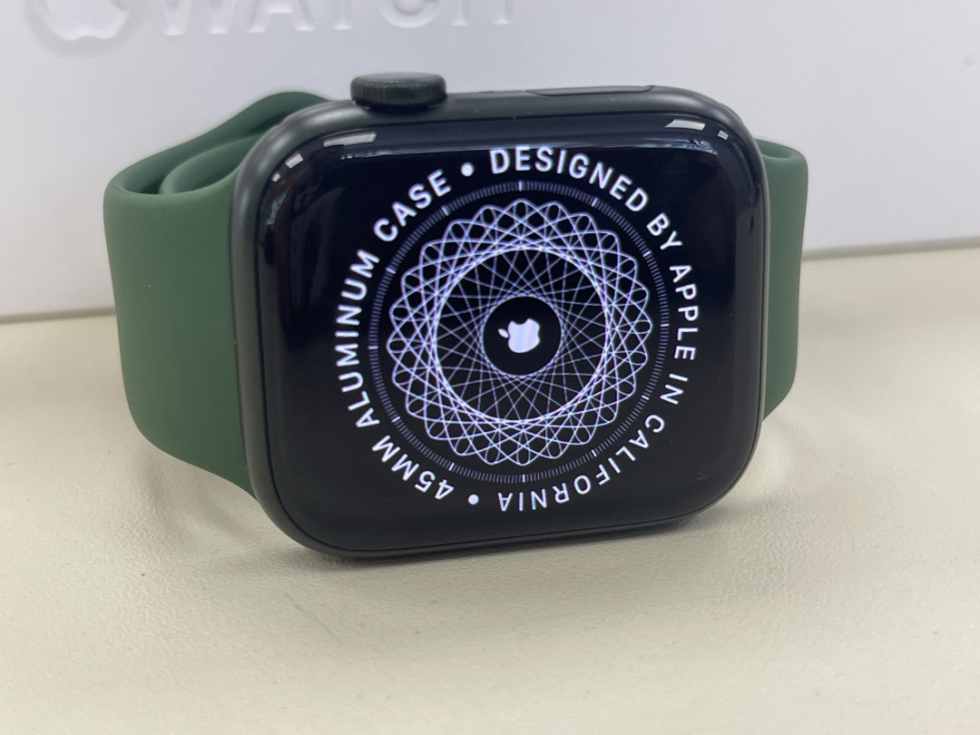 Смарт-часы Apple Watch Series 7 45mm