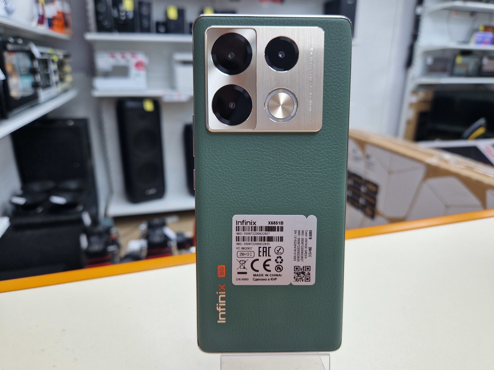 Смартфон Infinix Note 40 Pro Plus 12/256