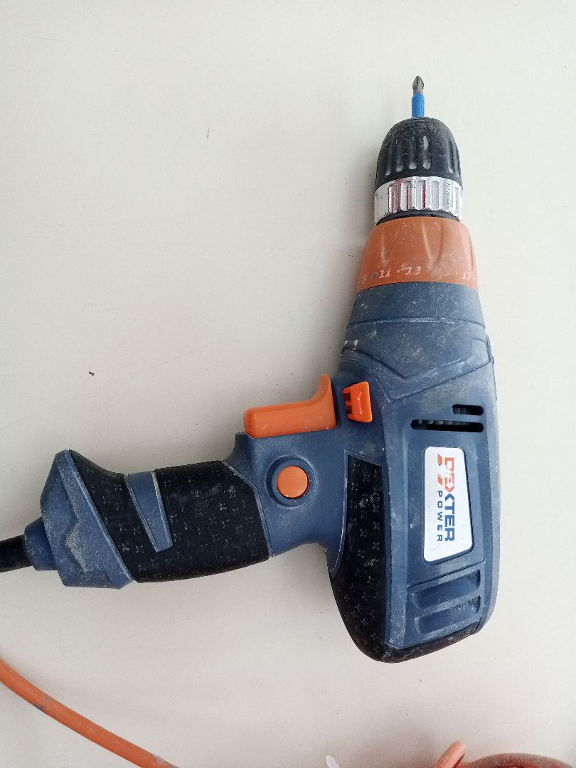 Шуруповерт Dexter j1Z-HW09-10;