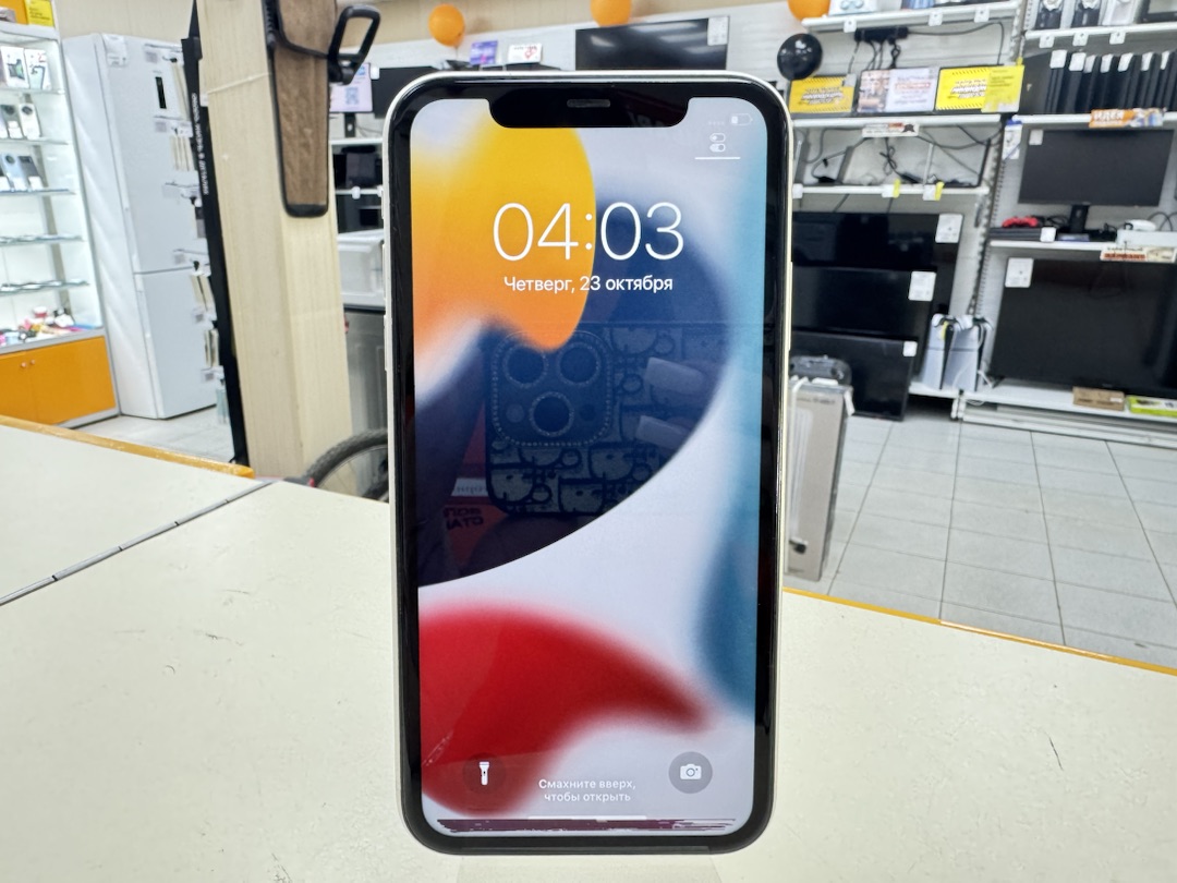 Смартфон Apple iPhone 11 64Gb