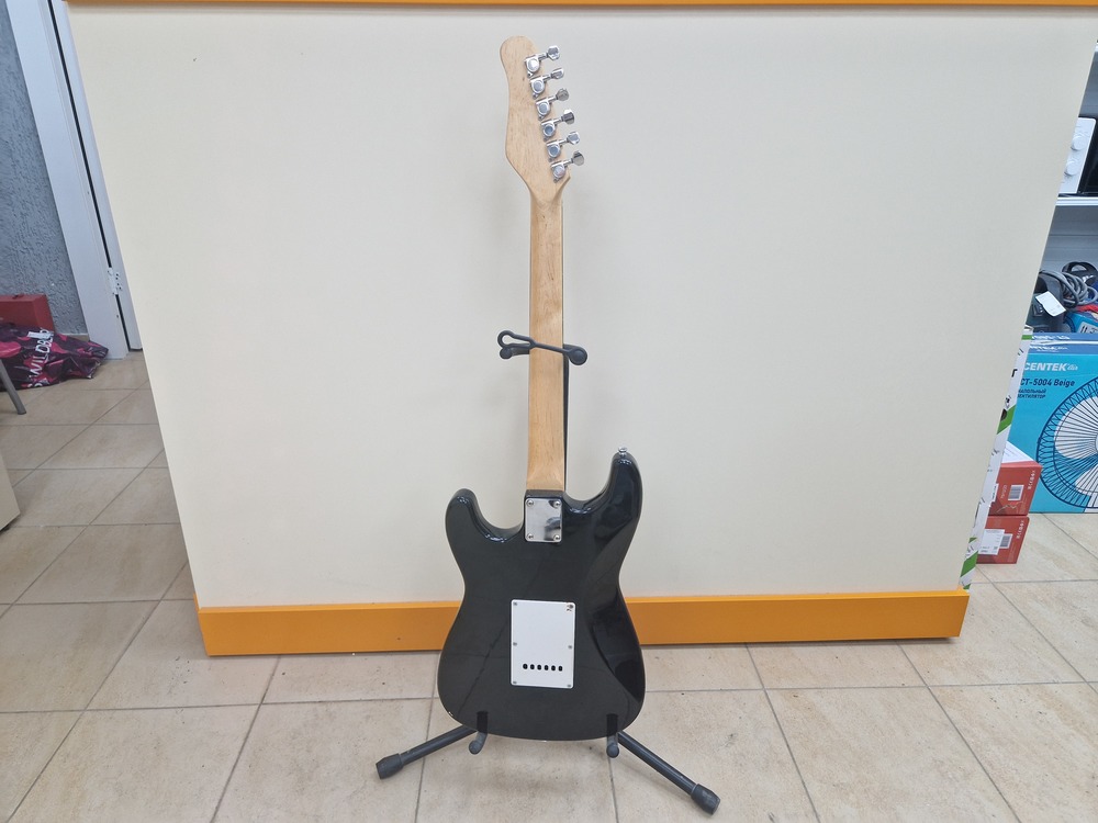 Гитара электро Maxtone traditional