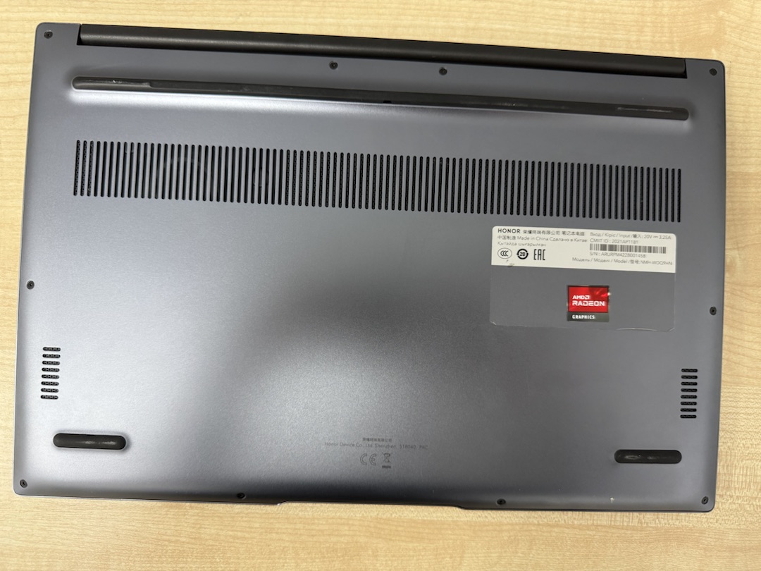 Ноутбук Honor; Ryzen 5-5500U, Radeon Graphics, 8 Гб, 480 Гб, Нет