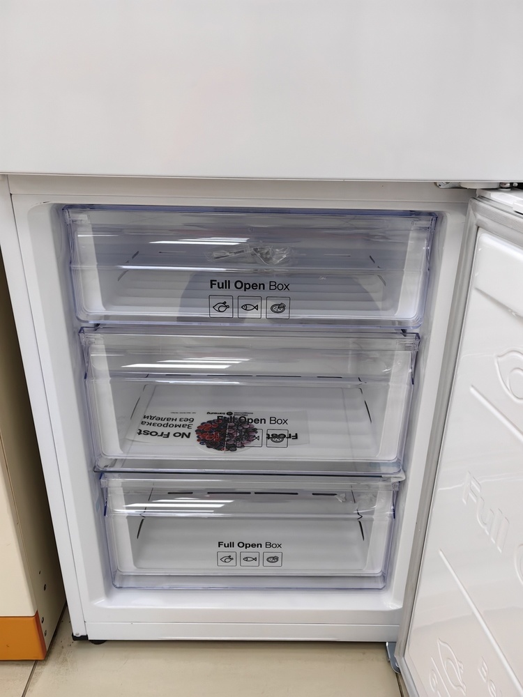 Холодильник Samsung RB37A5000WW