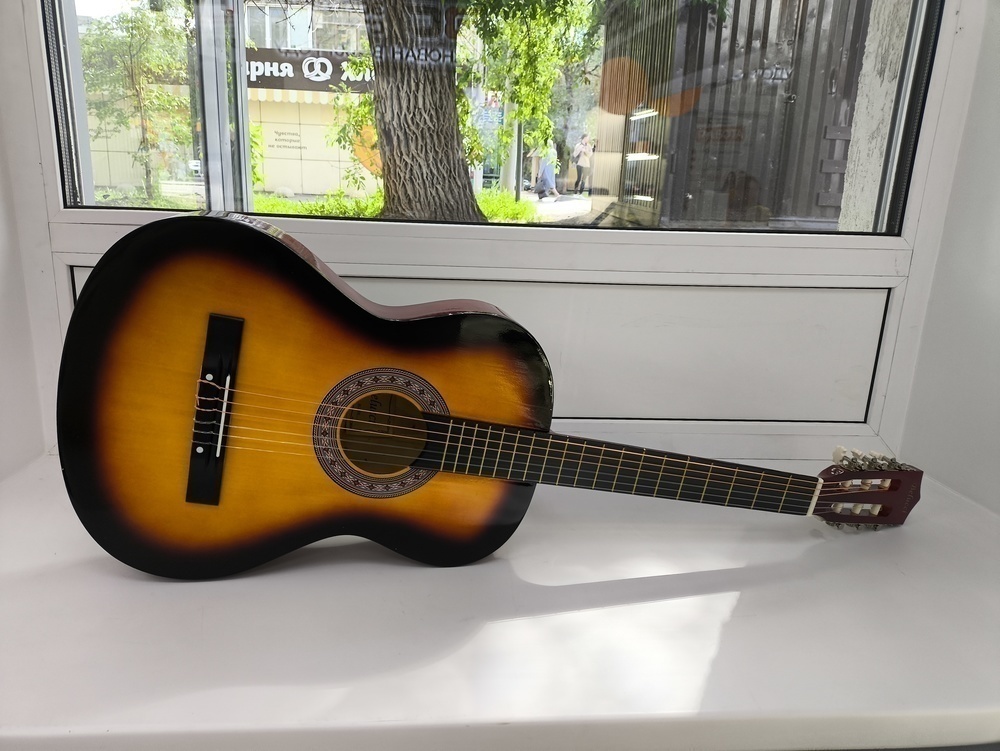 Гитара акустическая Belucci BC3805 SB