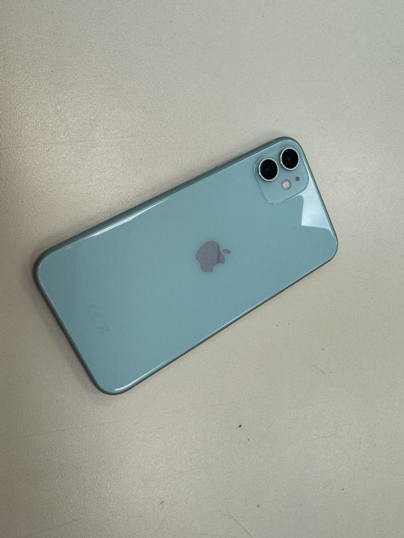 Смартфон Apple iPhone 11 64Gb