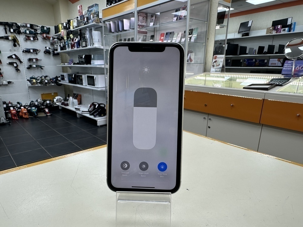 Смартфон Apple iPhone 11 128Gb