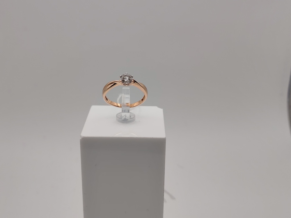 КОЛКМ585 КОЛЬЦО С КАМНЕМ (Au 585)