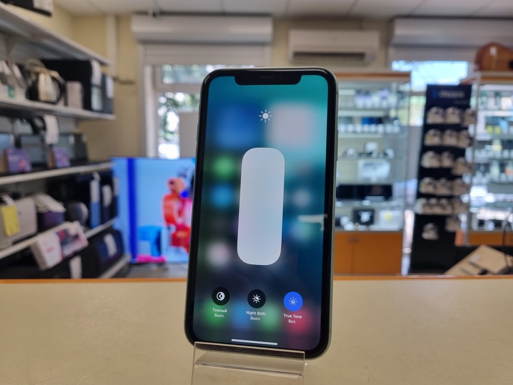 Смартфон Apple iPhone 11 128Gb