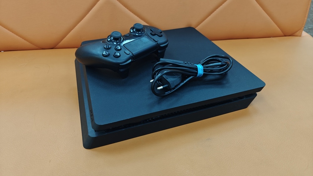 Игровая приставка PlayStation 4 Slim 1Tb