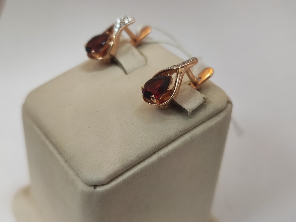 СКМИ585 СЕРЬГИ С КАМНЯМИ (Au 585)