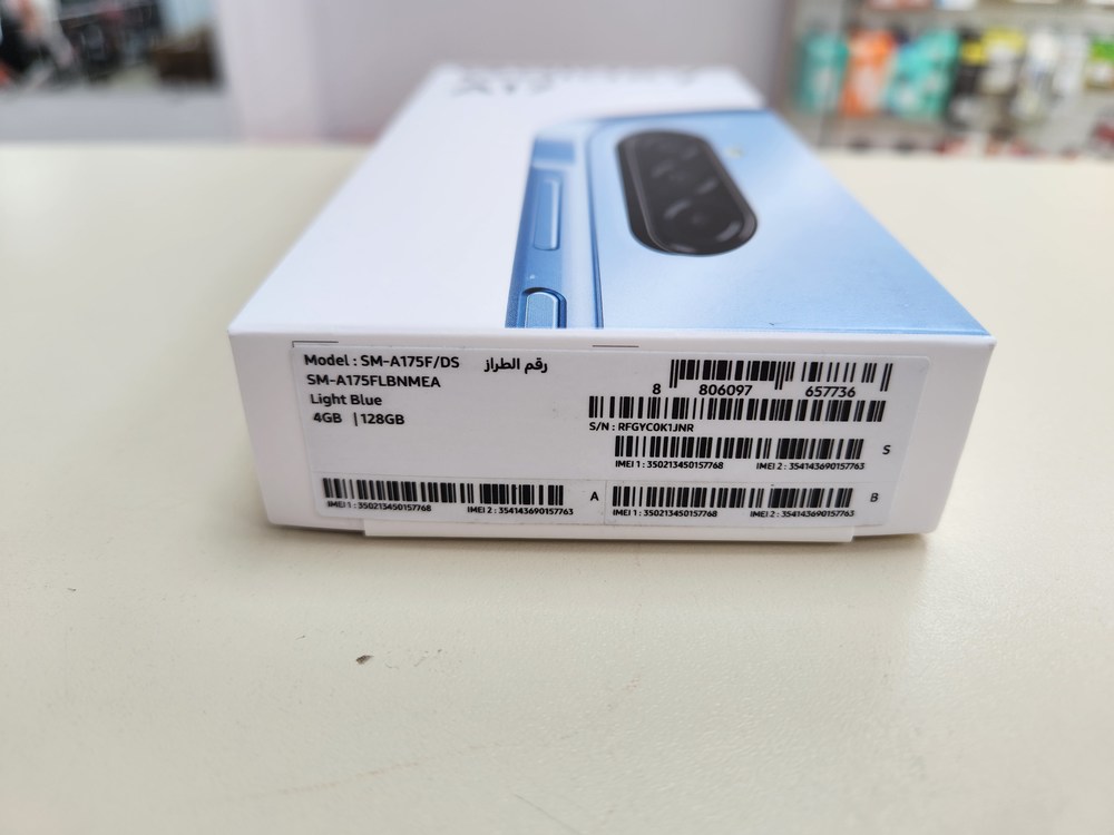 Смартфон Samsung Galaxy A17 4/128