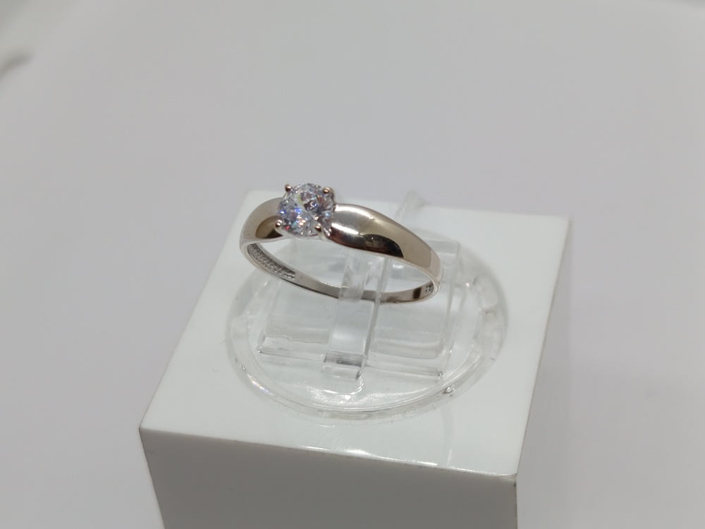 КОЛКМ585 КОЛЬЦО С КАМНЕМ (Au 585)