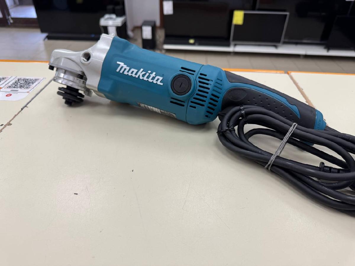 Угловая шлифмашина Makita GA9050