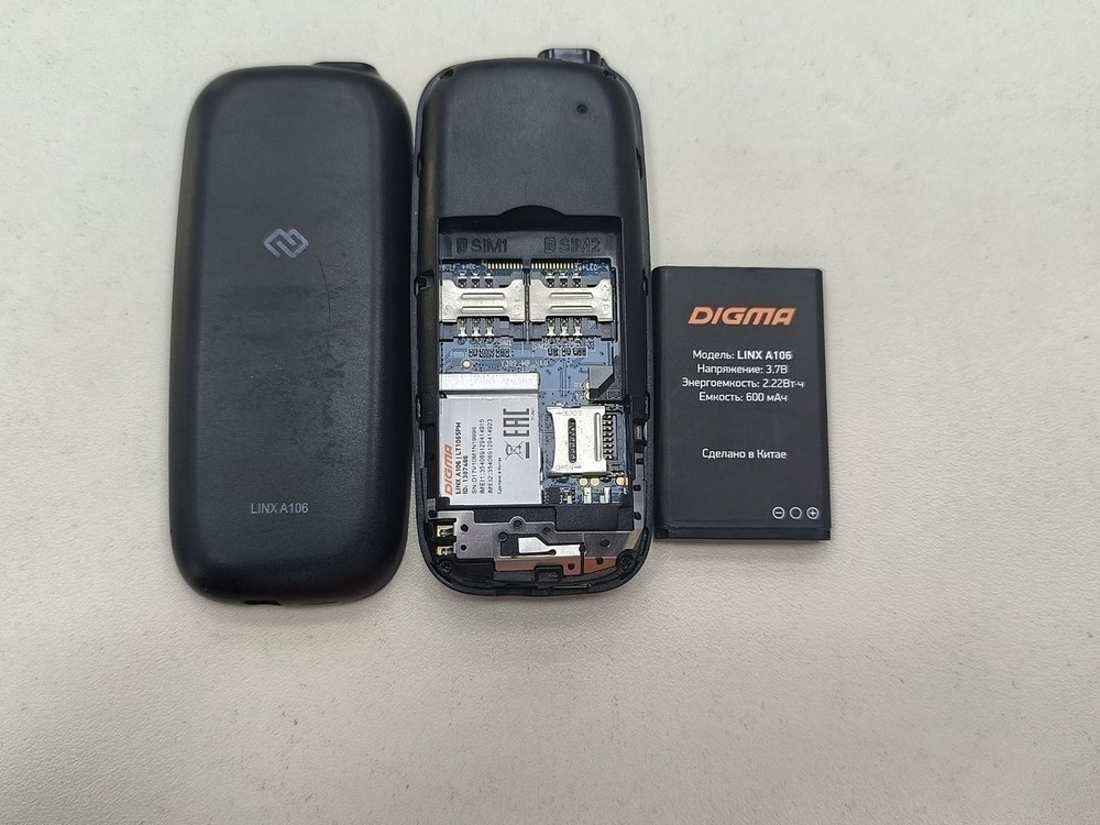 Мобильный телефон Digma A106