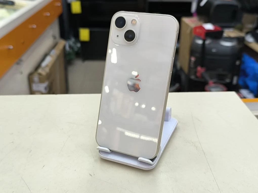 Смартфон Apple iPhone 13 128Gb